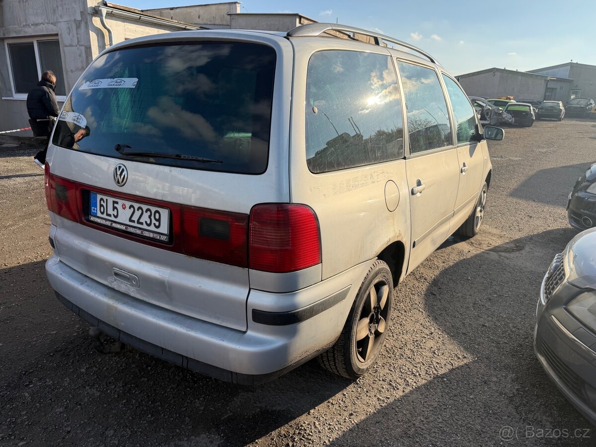 Volkswagen sharan 1.9 TDi 85kW - 3