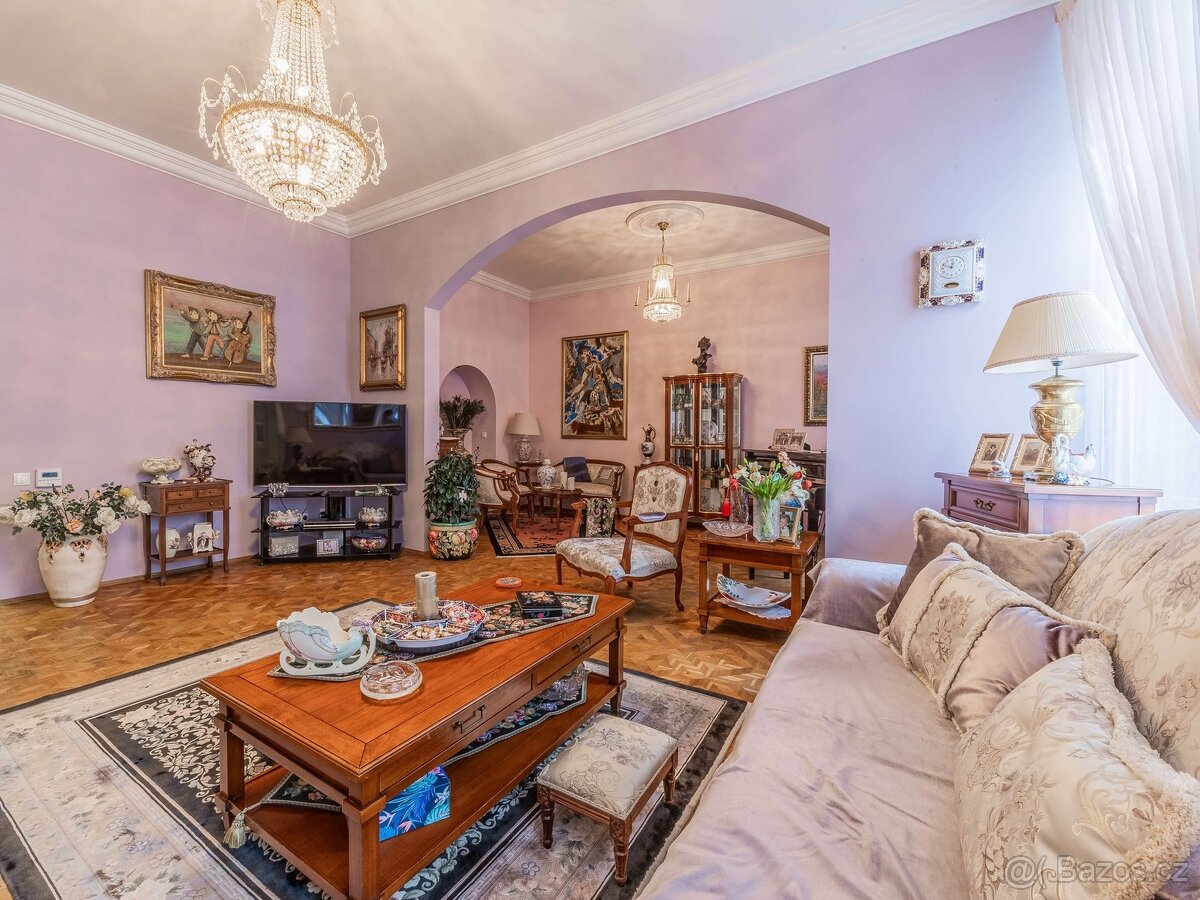 Prodej celopodlažního bytu 4+1 (162 m²) + sklep cca 9 m², Ur - 3