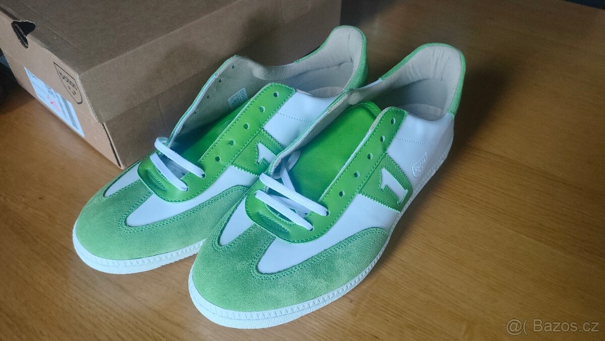 Botas Iconic White 47 - 3