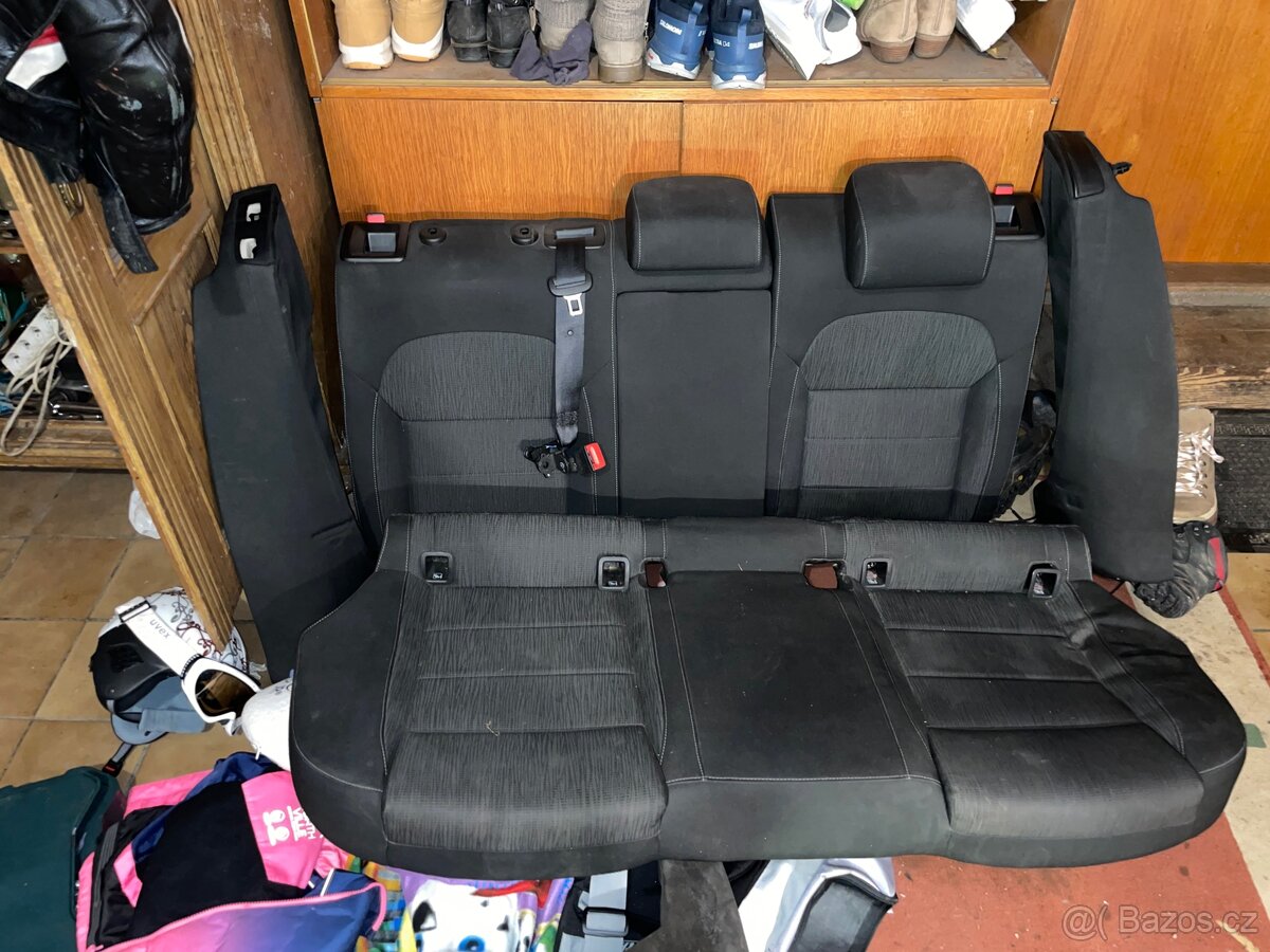 Skoda Superb Combi 3V 2015+ zadní s dacky - 3