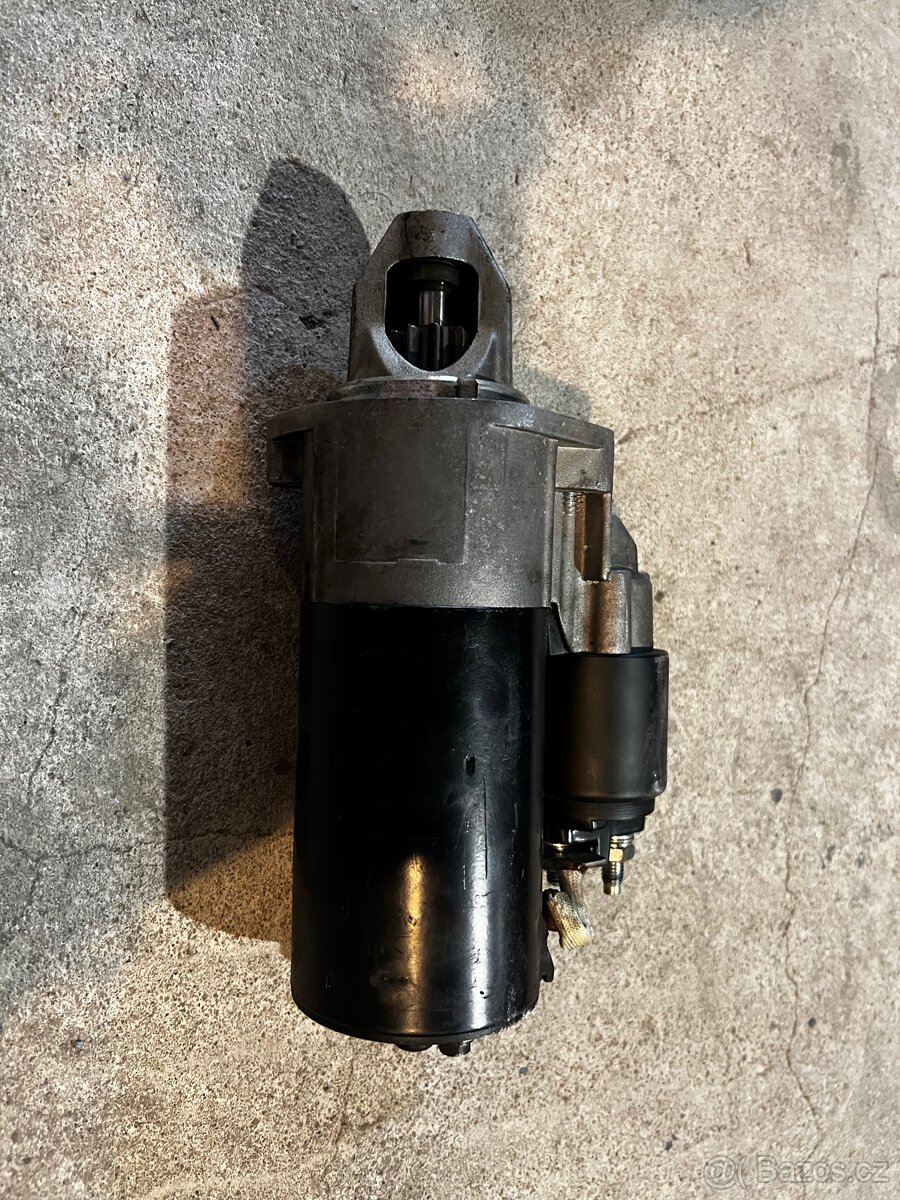 Startér Mercedes S500/S550 W221 - 3