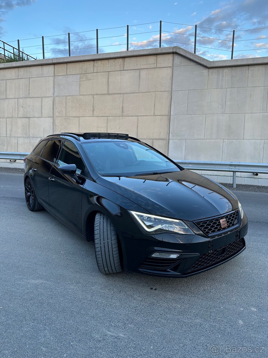 Seat Leon Cupra 221kw Max. výbava - 3