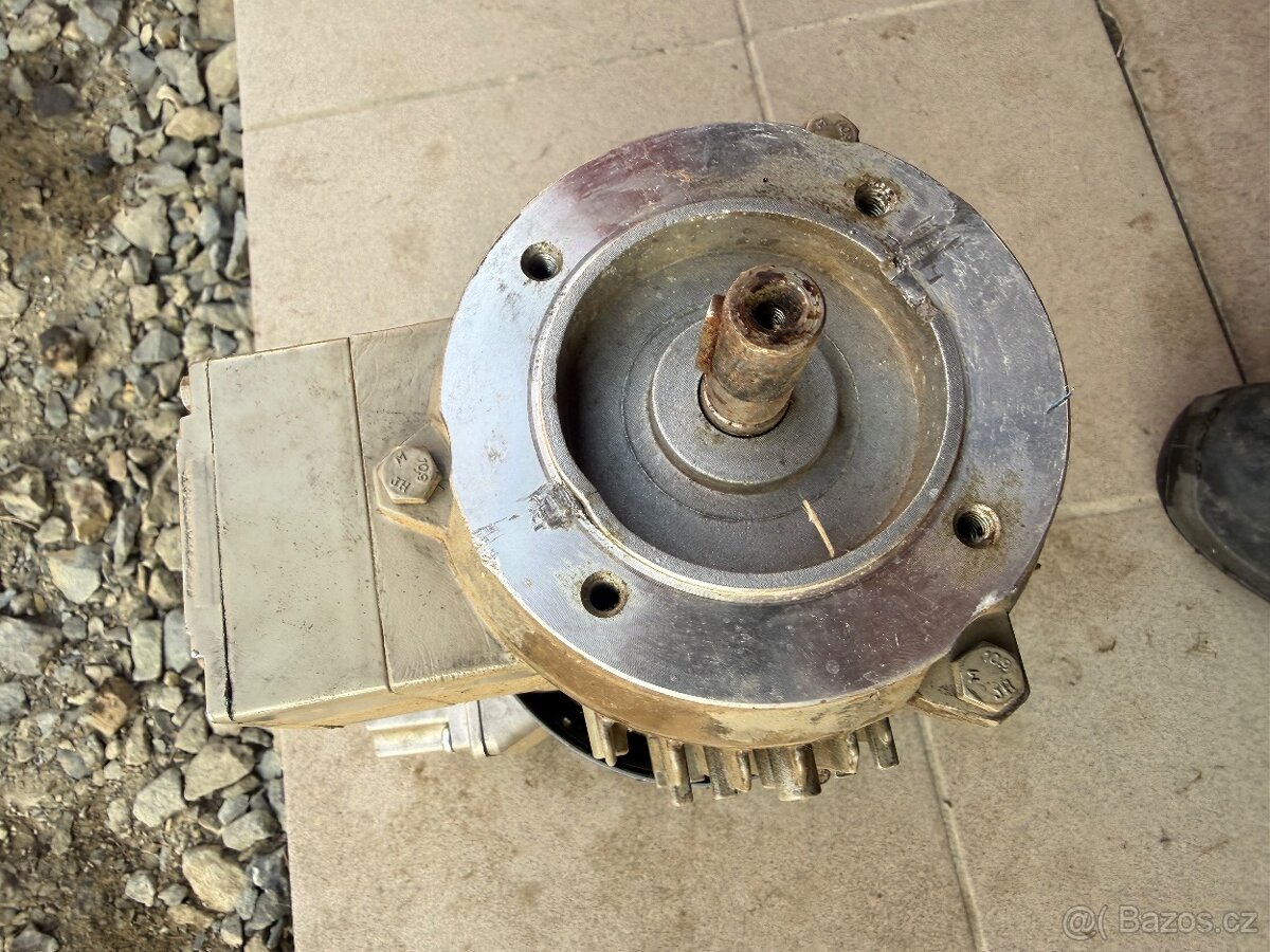 Elektro motor Siemens - 3