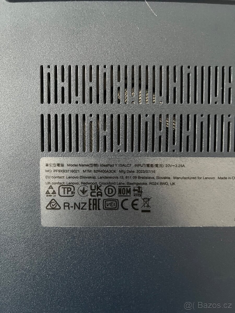 Prodám notebook Lenovo - 3