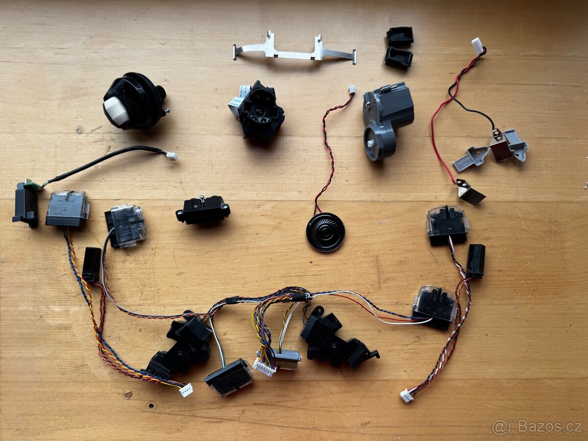 iRobot Roomba 980 / 976 / 966 na náhradní dily - 3