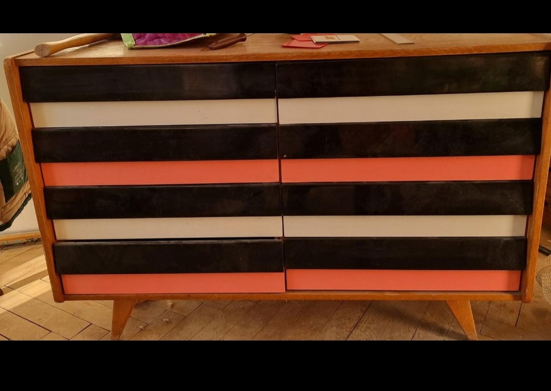 Starožitný nábytek - 3