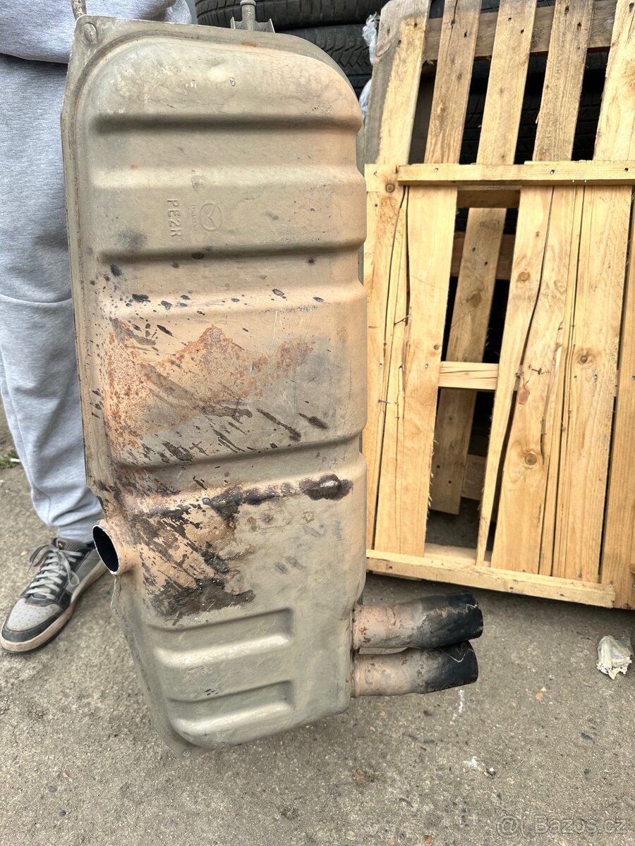 Výfuk Mazda MX5 - 3