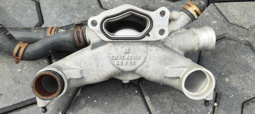 Termostat Audi S8 - 3