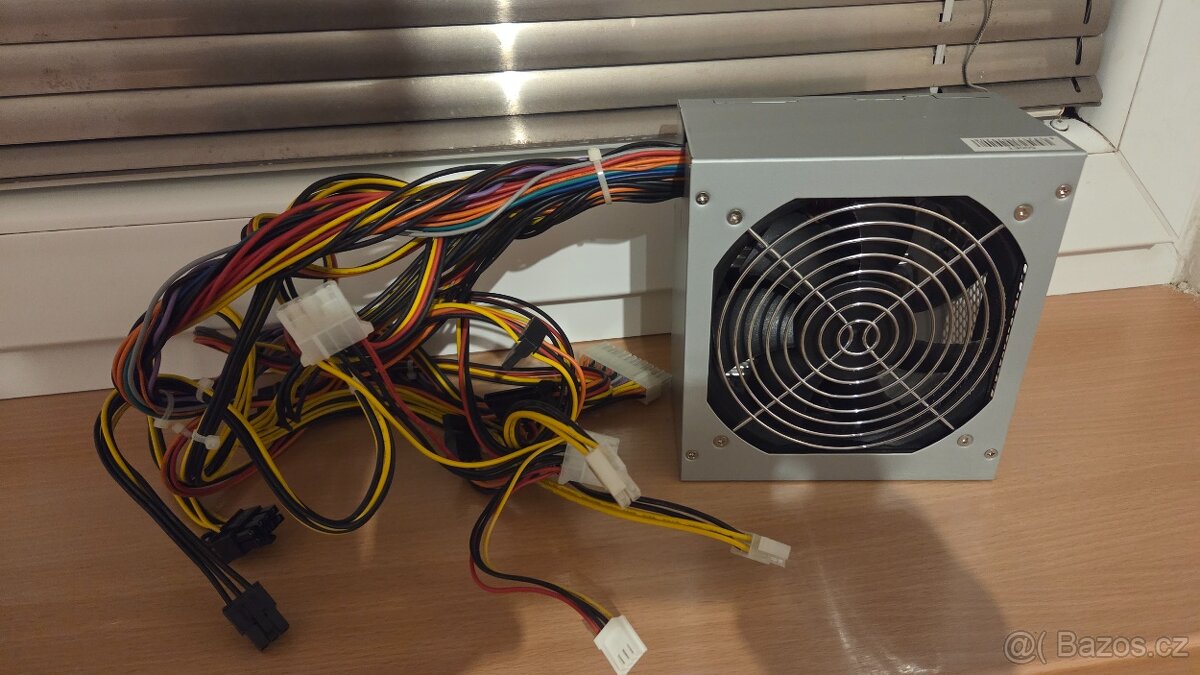Prodám 500W zdroj k PC. - 3