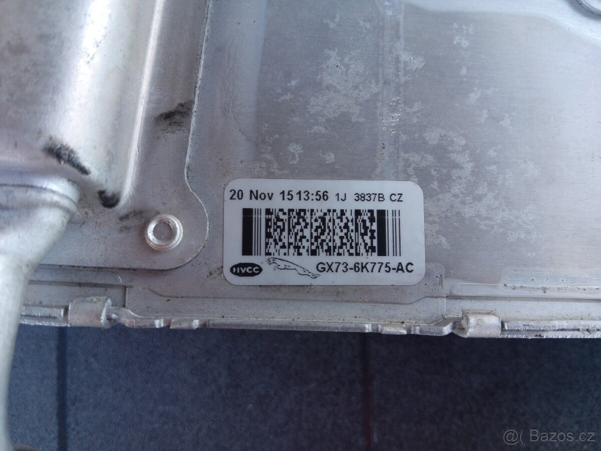 Mezichladič Jaguar F Pace 2.0 - 3