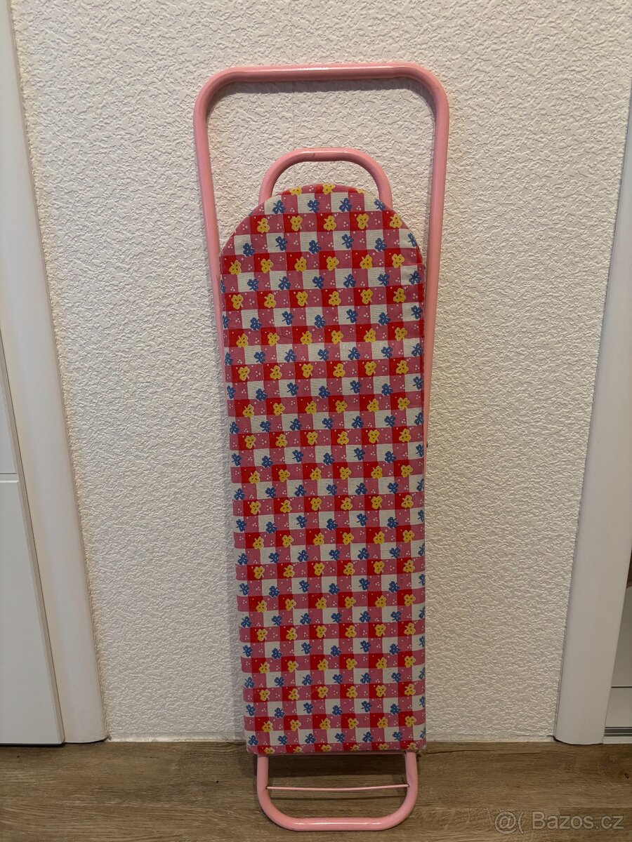 Dětské žehlicí prkno a žehličky - 3