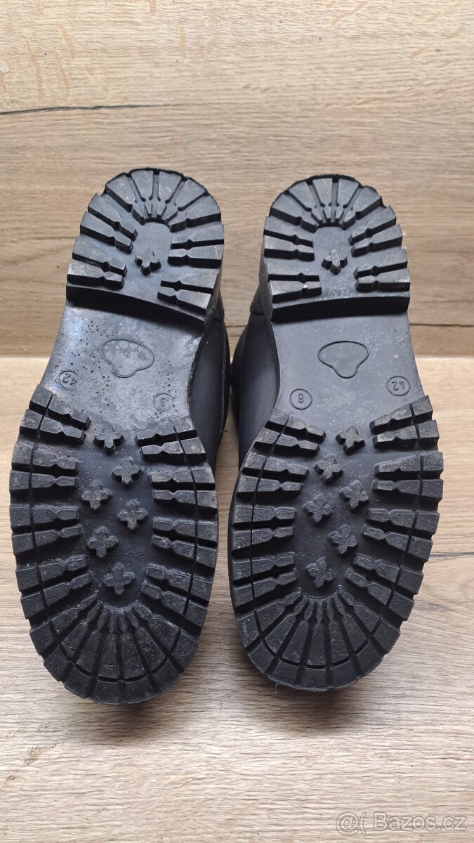 PRACOVNÍ BOTY 42 - 3