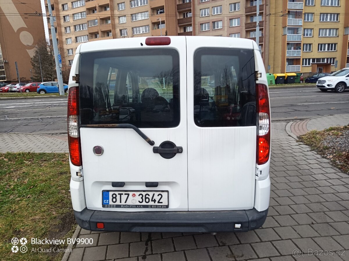 Fiat Doblo Cargo 1.9 JTD 77 kw 5 MÍST,R.V 2009,STK 11/2027. - 3
