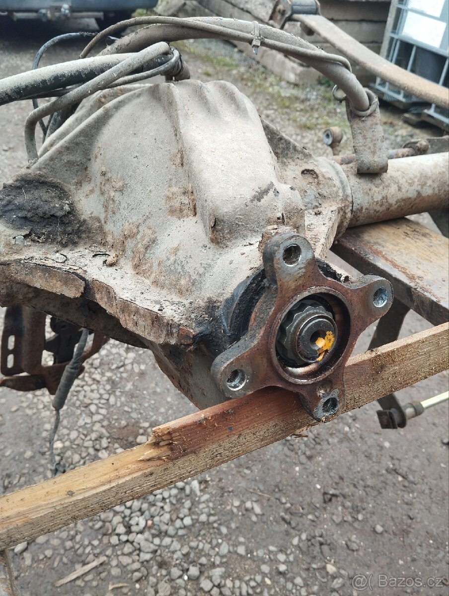 Zadní náprava Mercedes-Benz 308 D - 3
