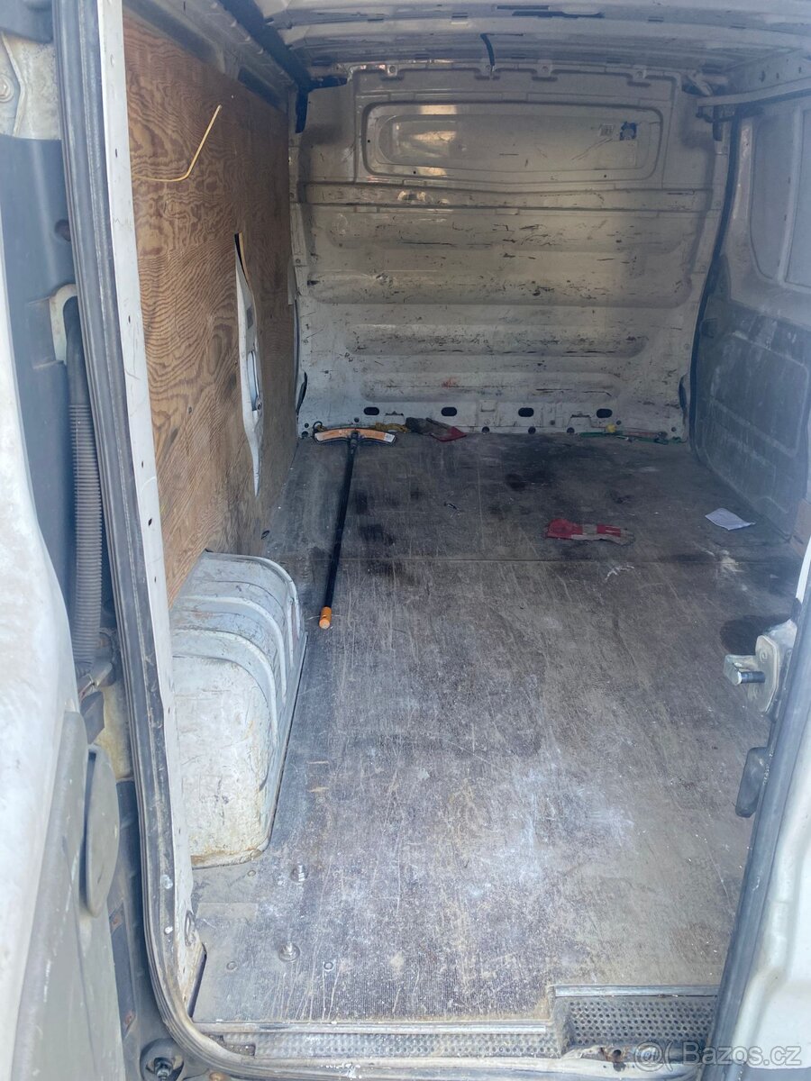 opell vivaro 1.9 tdi - 3