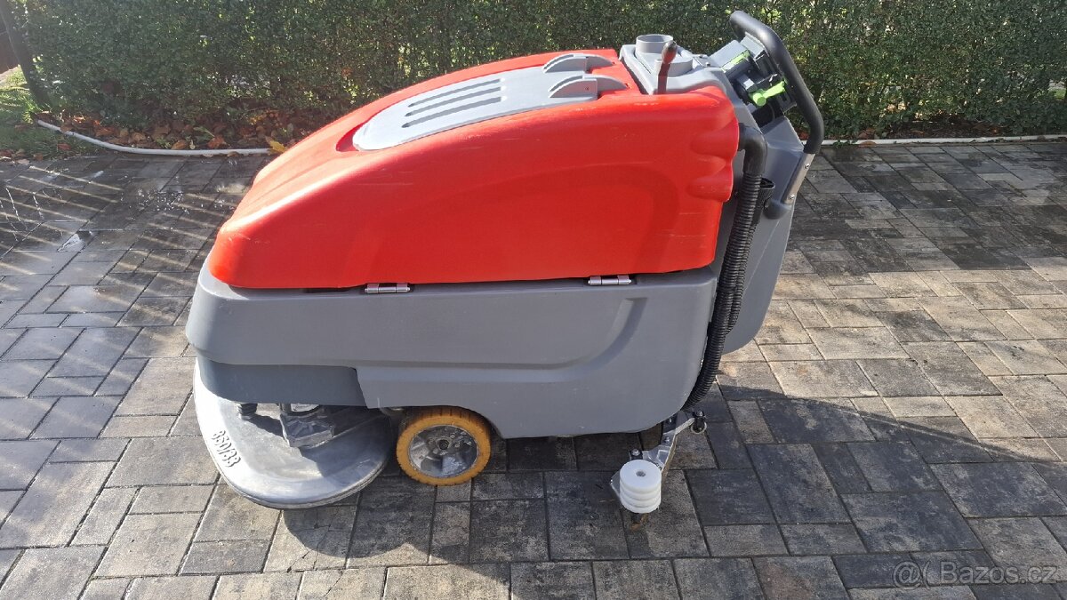 Podlahový mycí stroj Hako B90 - 3
