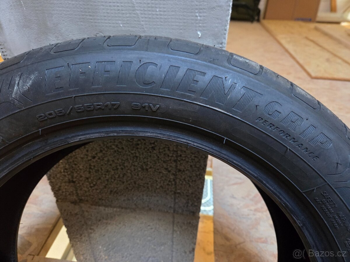 4ks letnich pneu Goodyear 205/55/17 - 3