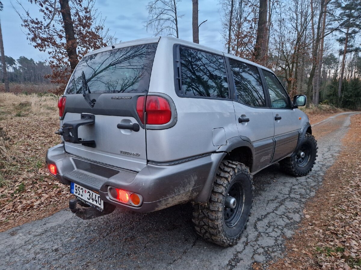 Nissan Terrano 3.0 di 113kw - 3
