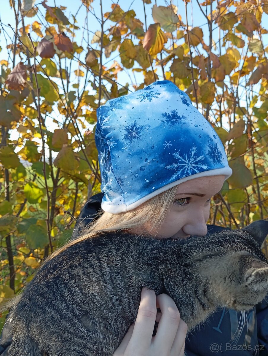 zimní vločkový modrý set čepice,nákrčník,čelenka - 3