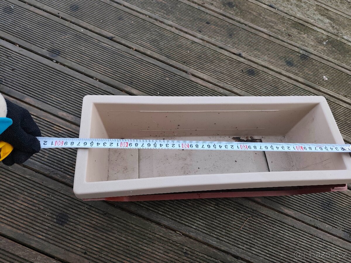 Truhlík květináč kvalitní - 3