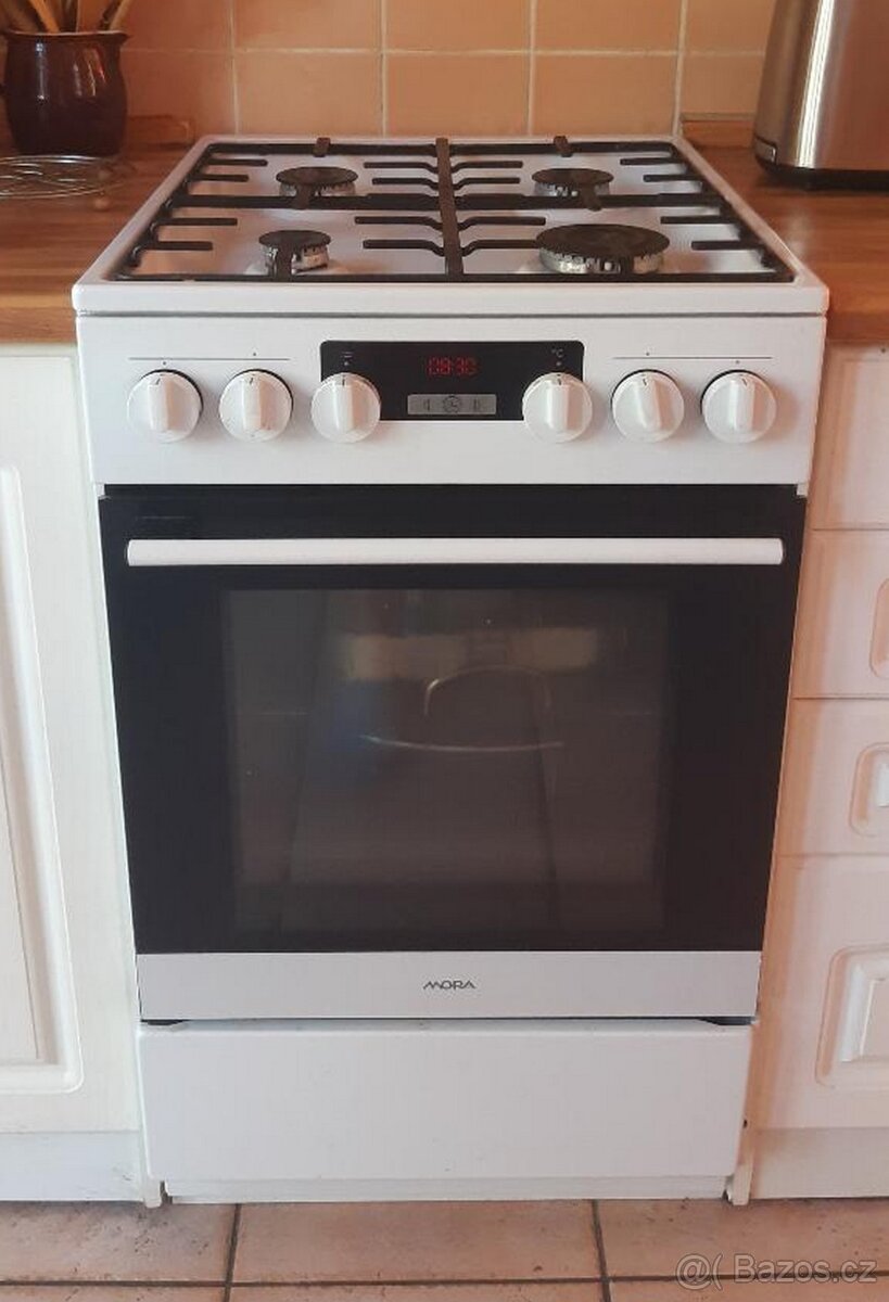 ZÁNOVNÍ moderní kombinovaný sporák MORA - 3