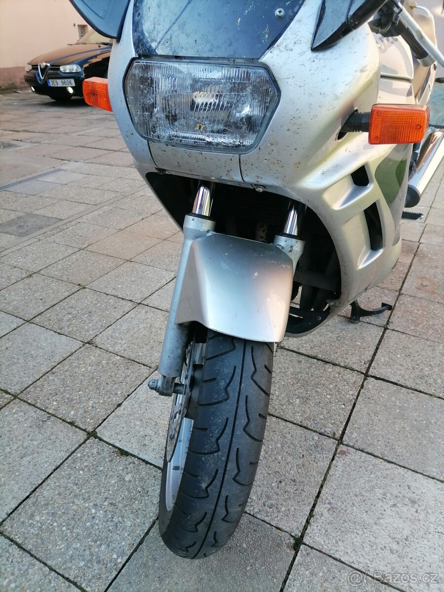 Suzuki gsx 750 f - 3