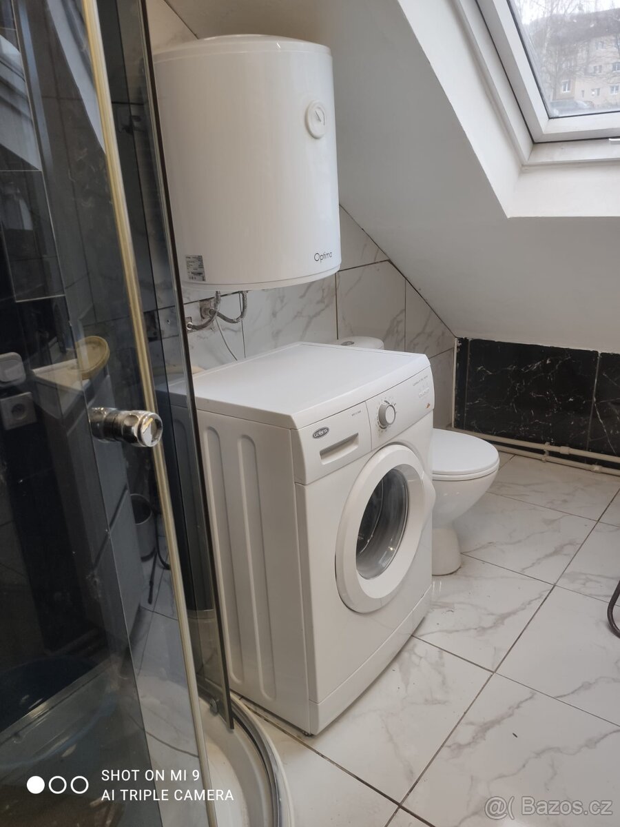Pronájmu 3+KK v Karlovych Varech - 3