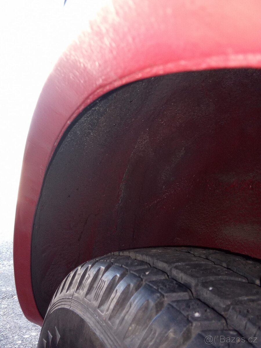 Skoda 120Gls karoserie - 3