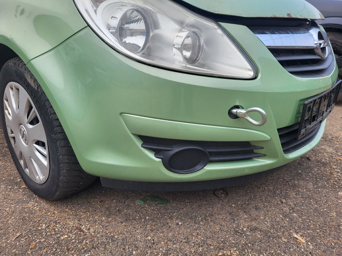 Prodám přední nárazník z vozu opel corsa d - 3