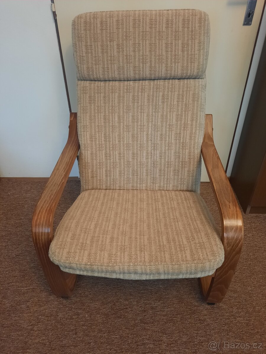 Polohovací křeslo a taburet - 3