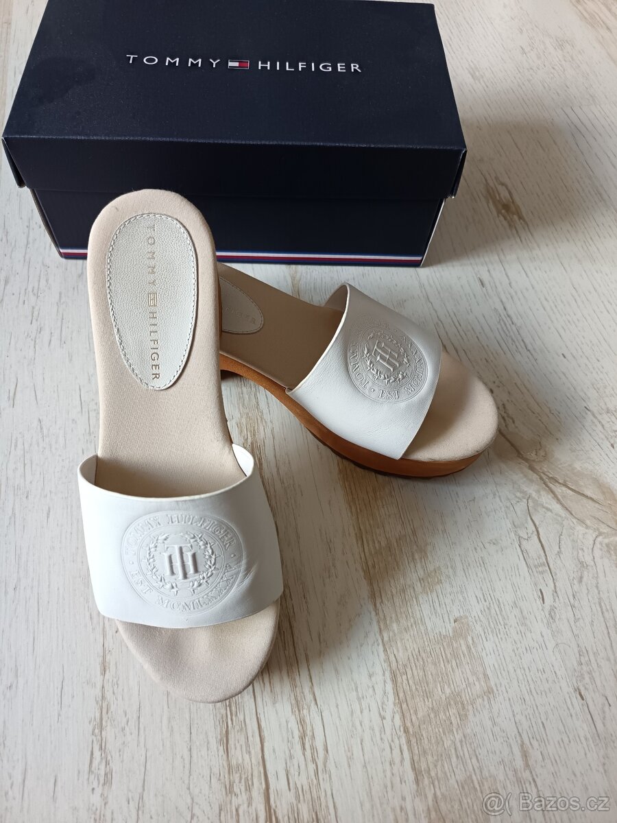 Dámské pantofle dřevaky Tommy Hilfiger - 3