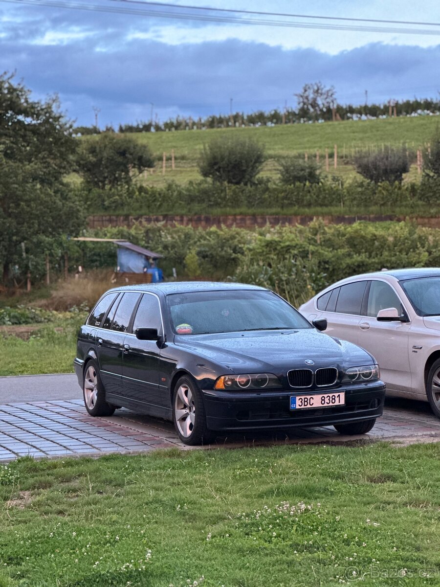 BMW E39 530DA 142kw Touring - 3