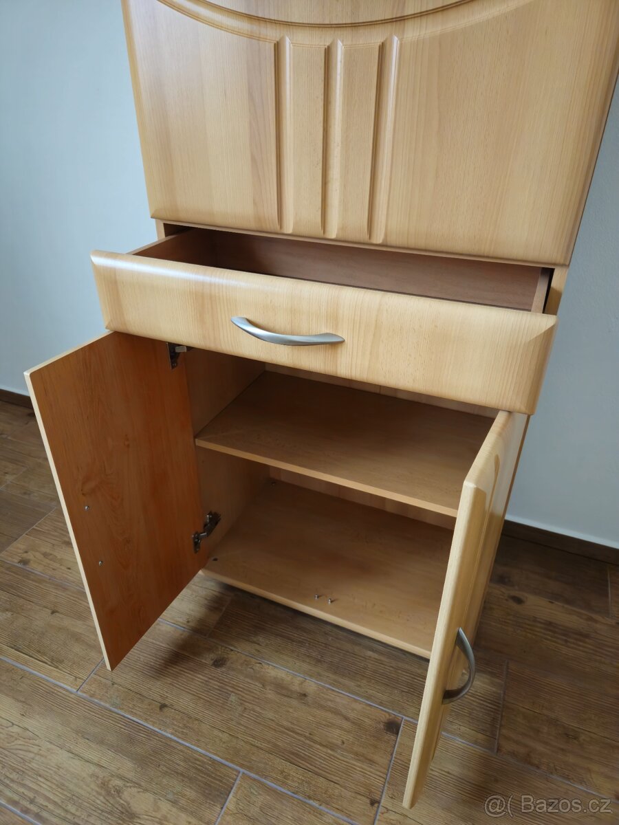 Obývací stěna s podsvícením - 3