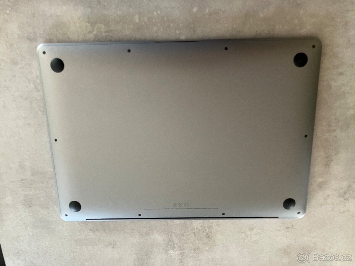 Prodám MacBook Air M1 - 3
