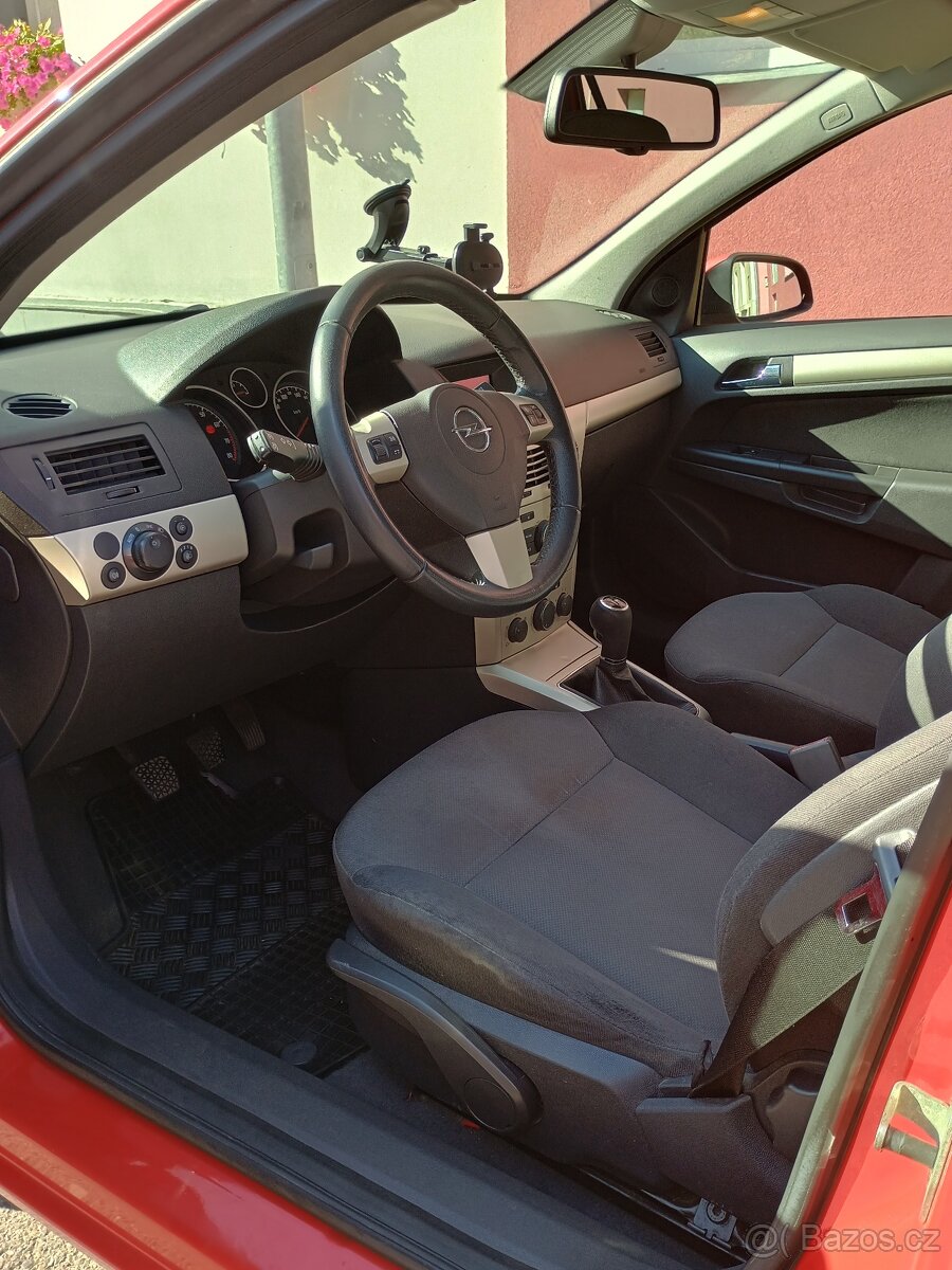Opel Astra H 1.6 16V caravan - 3