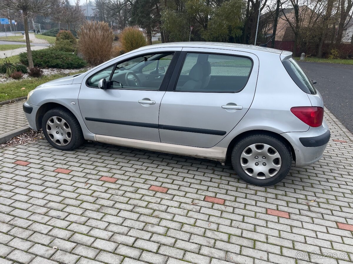 PRODÁM PEUGEOT 307 1.6 16v - 3