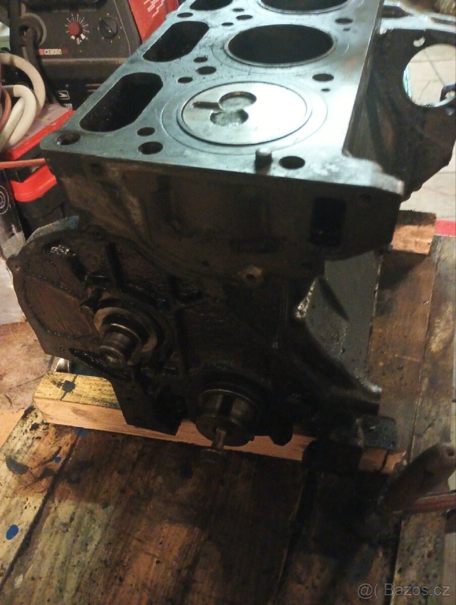 Blok motoru M25 602 148 850 - 3