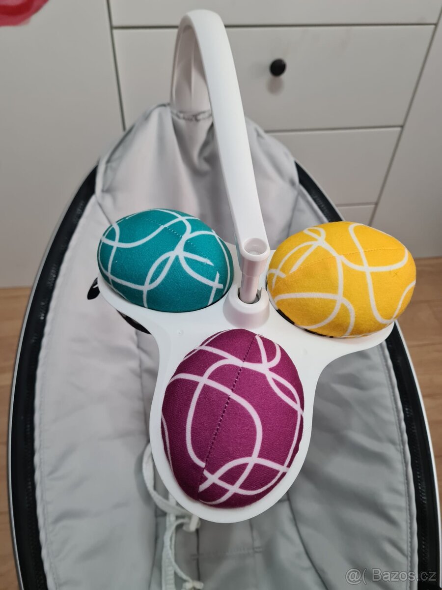 4moms Lehátko mamaRoo 5.0 - Classic Grey včetně vložky - 3