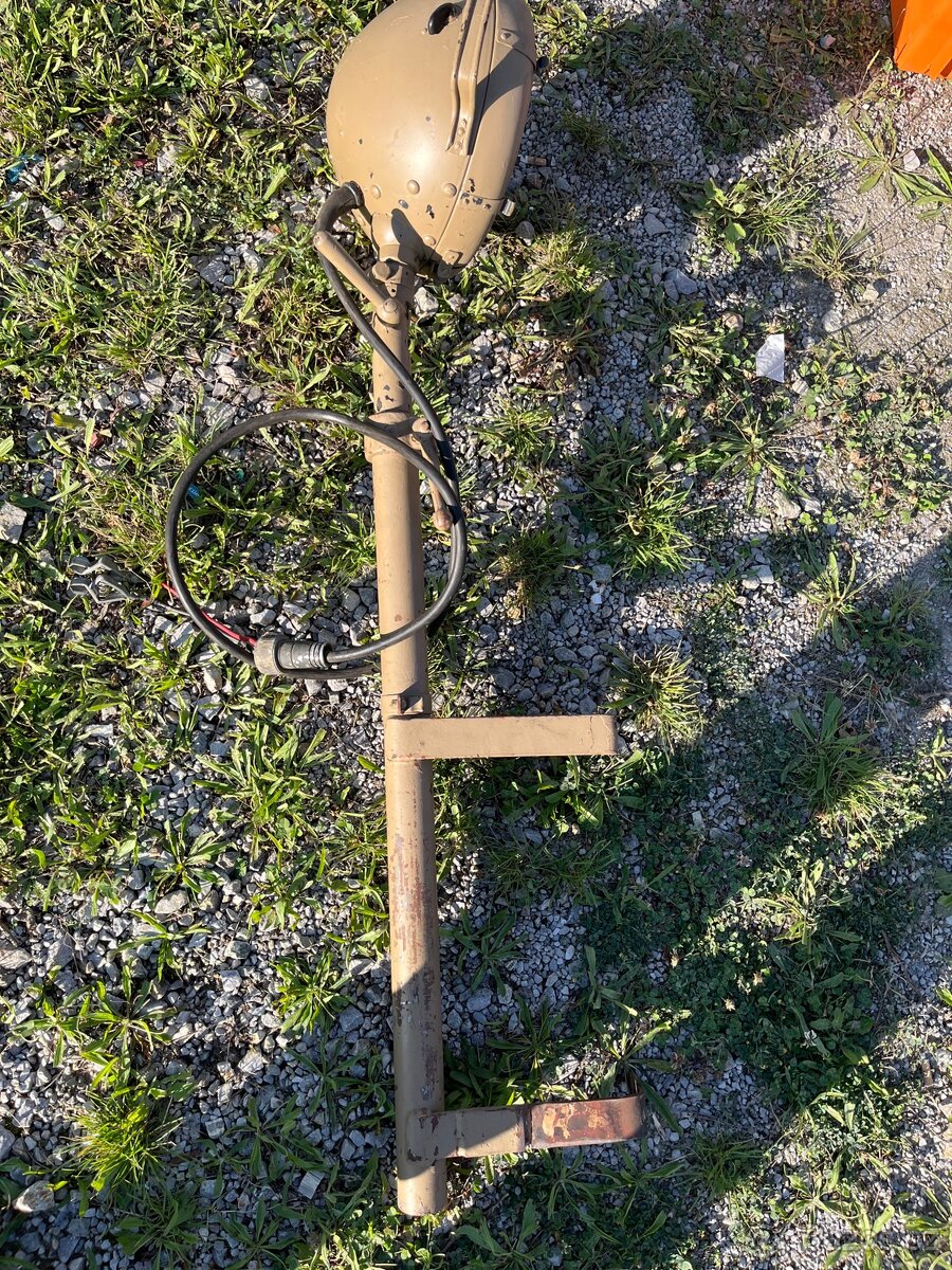 Německý Scheinwerfer hledáček z období WW II na hasičský vůz - 3