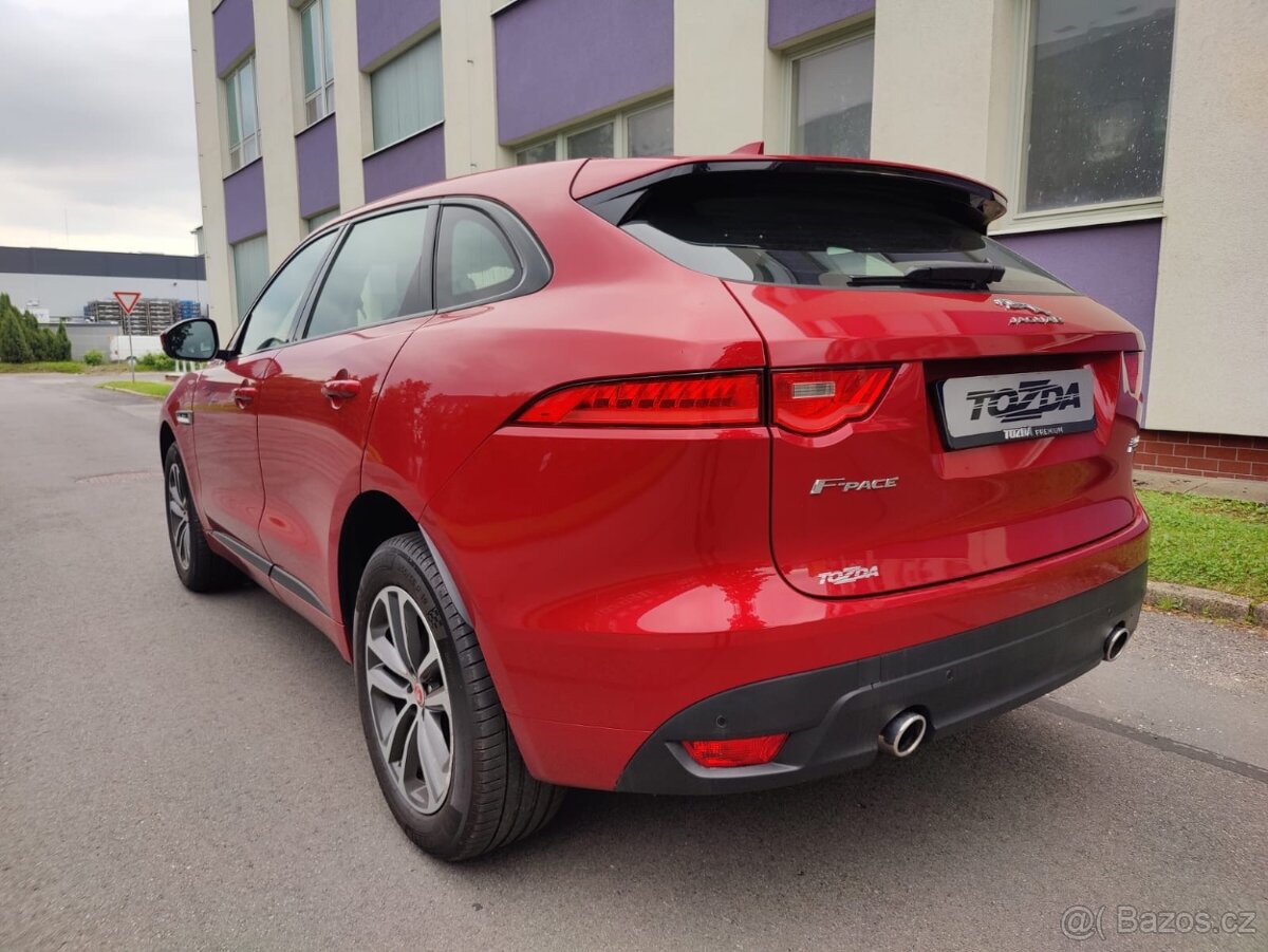 Jaguar F-Pace 30d AWD R-Sport /1.maj. / ČR - 3