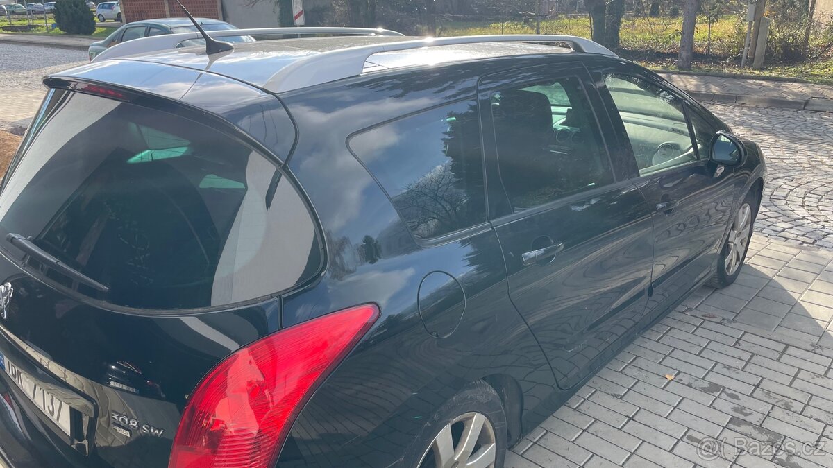 Peugeot 308 SW, 1.6 HDI, 7 míst, top výbava - 3