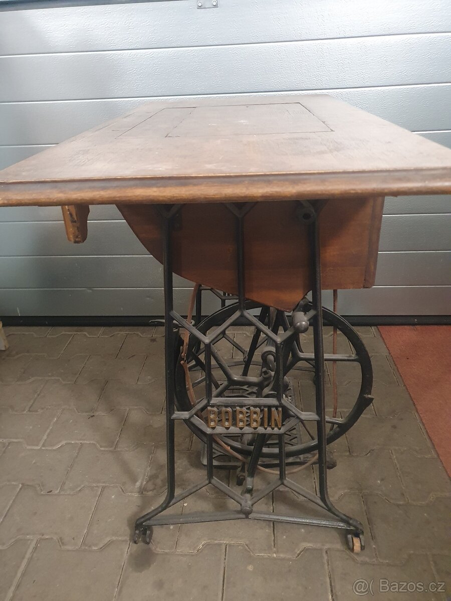 Šlapací šicí stroj Minerva Bobbin - - 3