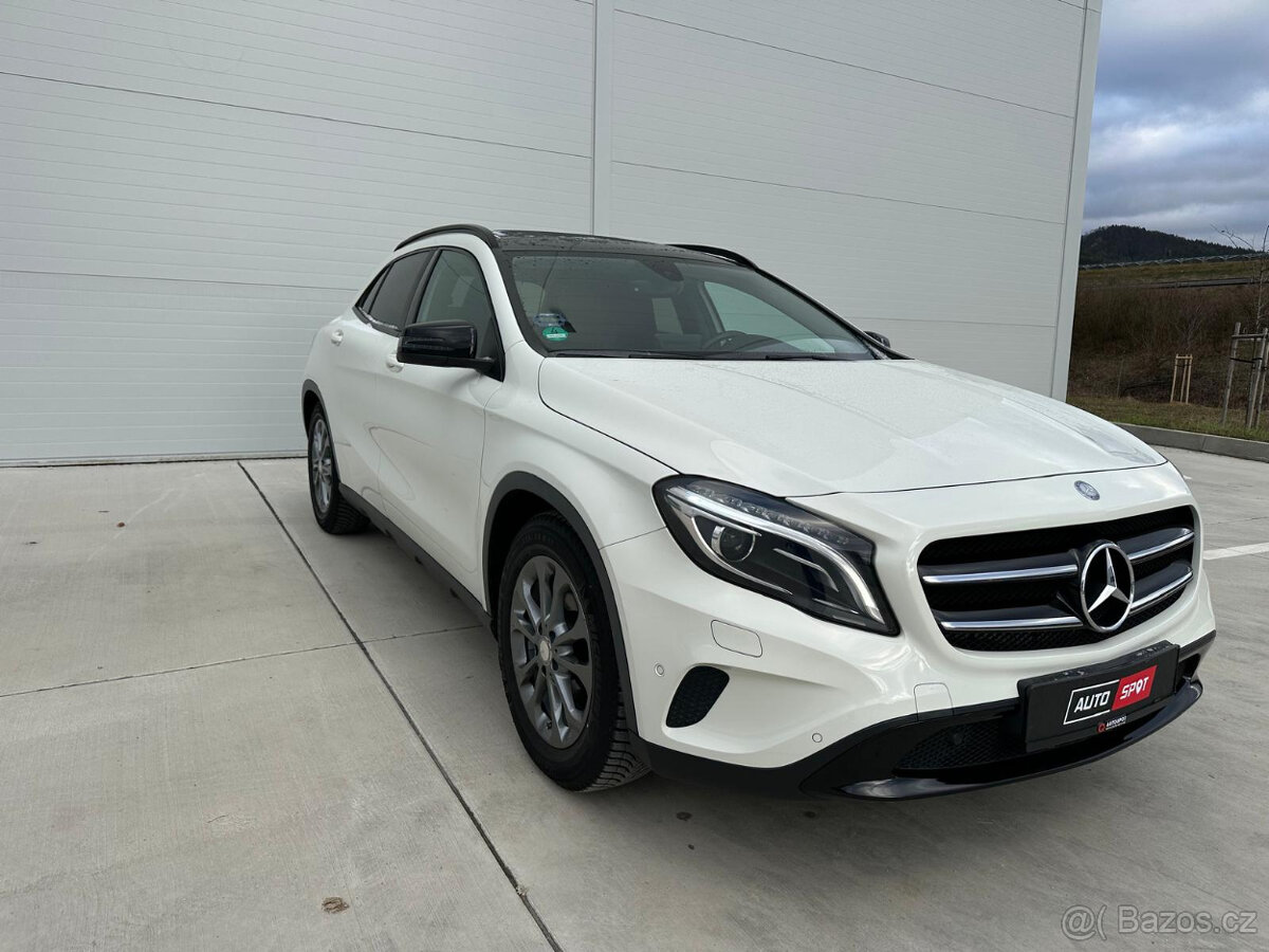Mercedes-Benz GLA 220d 4Matic - 3