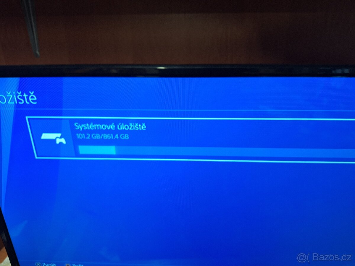 PlayStation 4 Slim 1 TB - 3