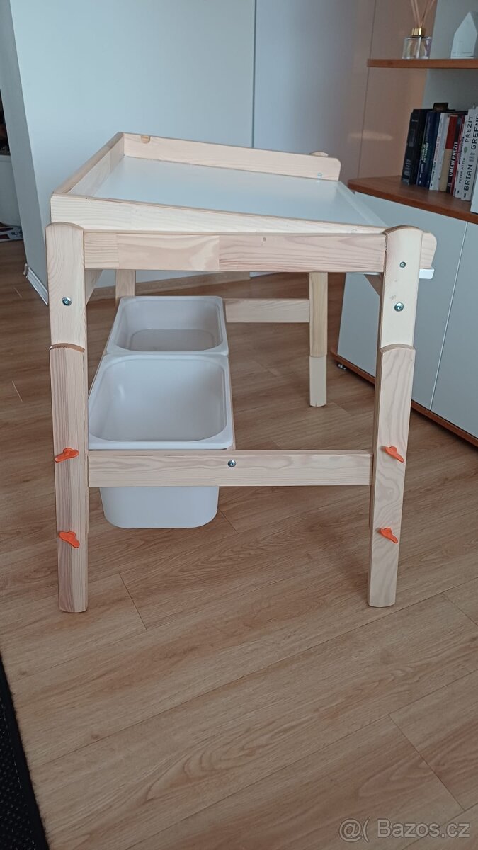 Dětský nastavitelný stůl Flisat - 3