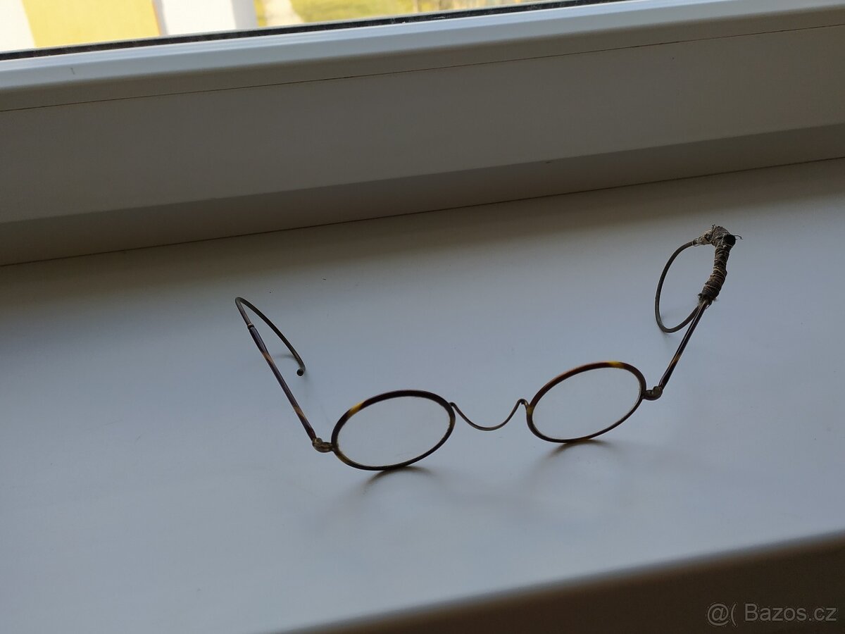 starožitné židle,kovová lampička, Lenonky - 3