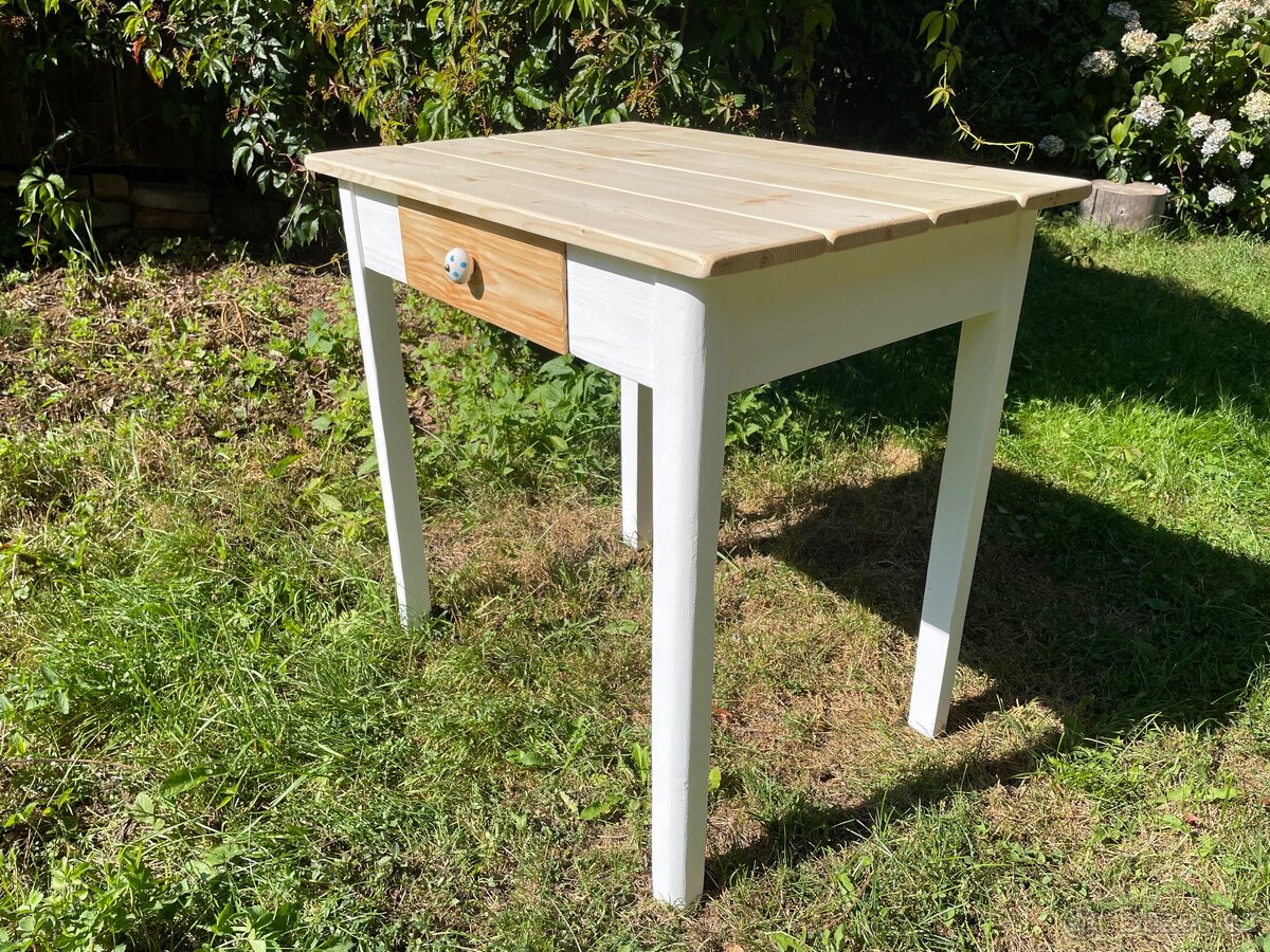 Stůl s šuplíkem - 3
