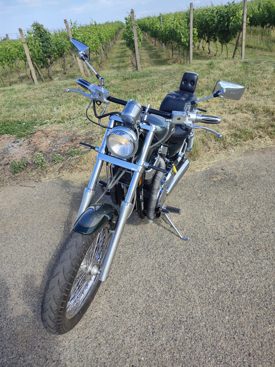 Suzuki Intruder VS 1400 - 3