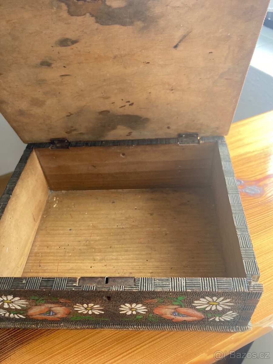 Stará šperkovnice - 3