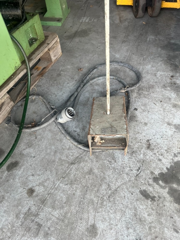 191. Tabulové nůžky NTC 2500/4 - 3